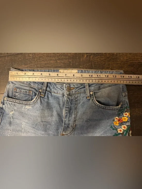 Free People Light Blue Straight Leg Jeans with Yellow Floral Embroidery - Picture 6 of 10